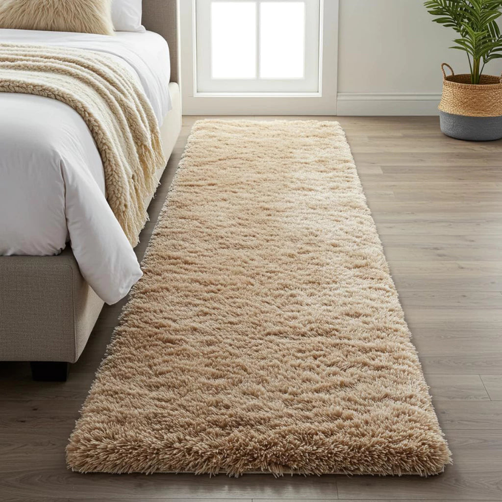 tapete passadeira 2 metros, passadeira peluda 2x0.60, tapete beira de cama, passadeira felpuda antiderrapante, passadeira macia quarto, tapete corredor peludo, passadeira 60cm, tapete peludo bege, tapete fofinho 4cm, tapete passadeira sala quarto