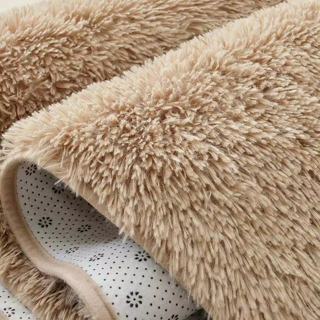 tapete passadeira 2 metros, passadeira peluda 2x0.60, tapete beira de cama, passadeira felpuda antiderrapante, passadeira macia quarto, tapete corredor peludo, passadeira 60cm, tapete peludo bege, tapete fofinho 4cm, tapete passadeira sala quarto