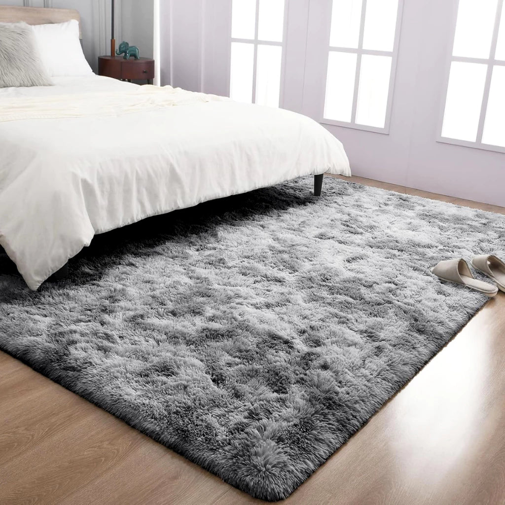 tapete cinza peludo, tapete 150x100 macio, tapete felpudo sala cinza, tapete quarto aconchegante, shaggy cinza, tapete antiderrapante, tapete lavável máquina, tapete decorativo peludo, tapete pequeno felpudo, tapete suave 4cm