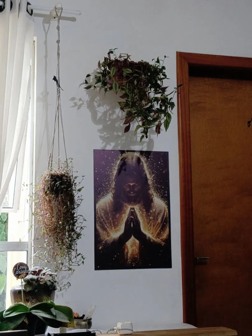 Quadro Decorativo A Luz da Oração – Arte Religiosa